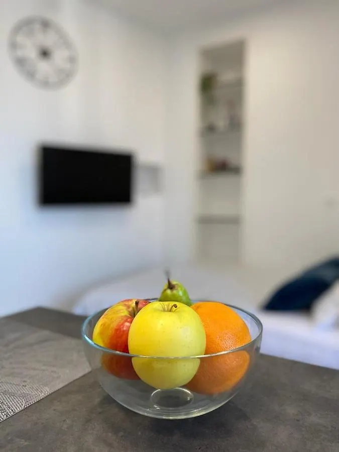 City Vibes Apartment Pula 0*,