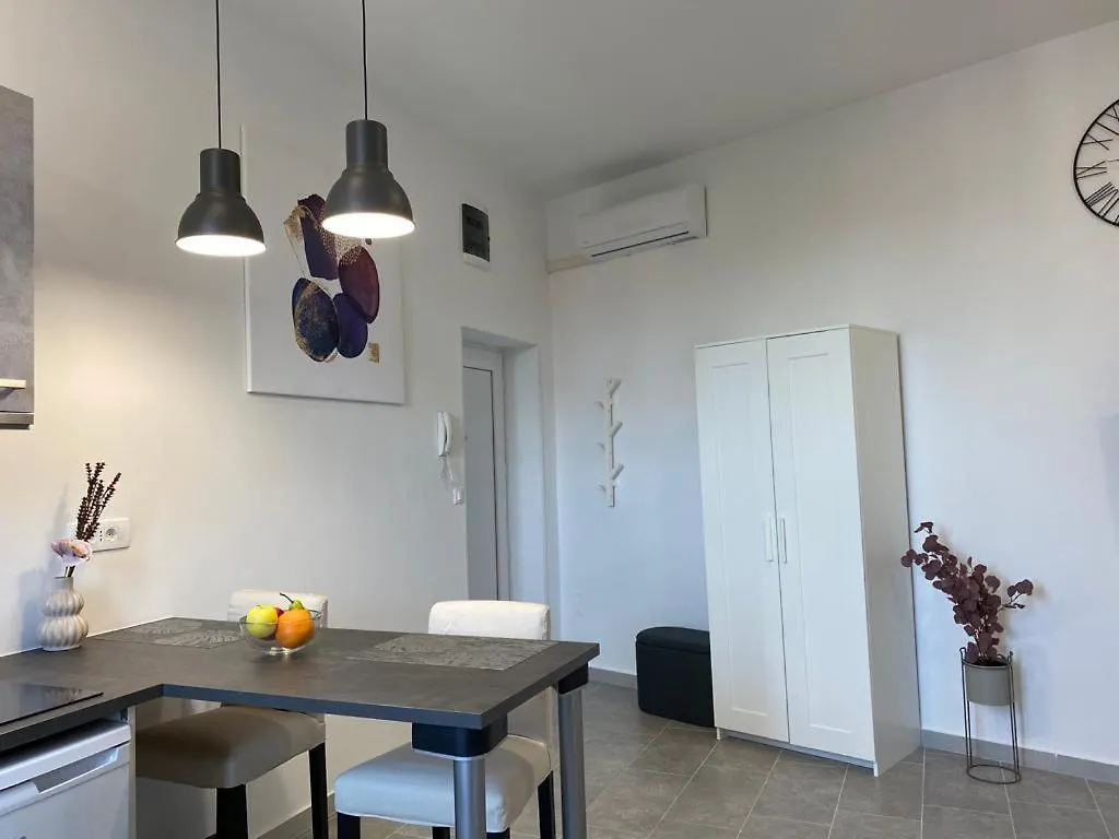 City Vibes Apartment Pula